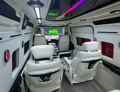 Nâng Cấp Limousine Toyota Hiace TpHCM